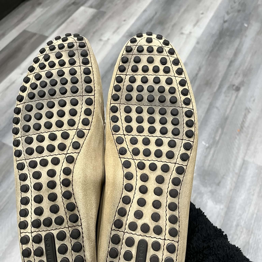 Louis Vuitton Men’s Suede Driving Loafers in Tan Small Details Photos - Picture 6 of 12